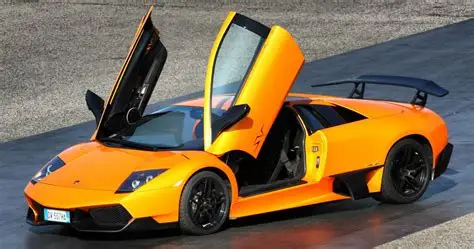 Lamborghini — foto 3